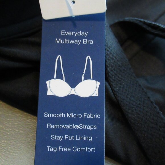 GAP GapBody Women's Everyday Essentials Multiway T-Shirt Bra, True Black, 32DD - Picture 6 of 8